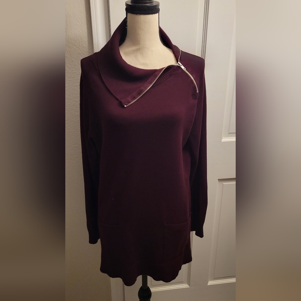 Long Sweater with Zipper Collar